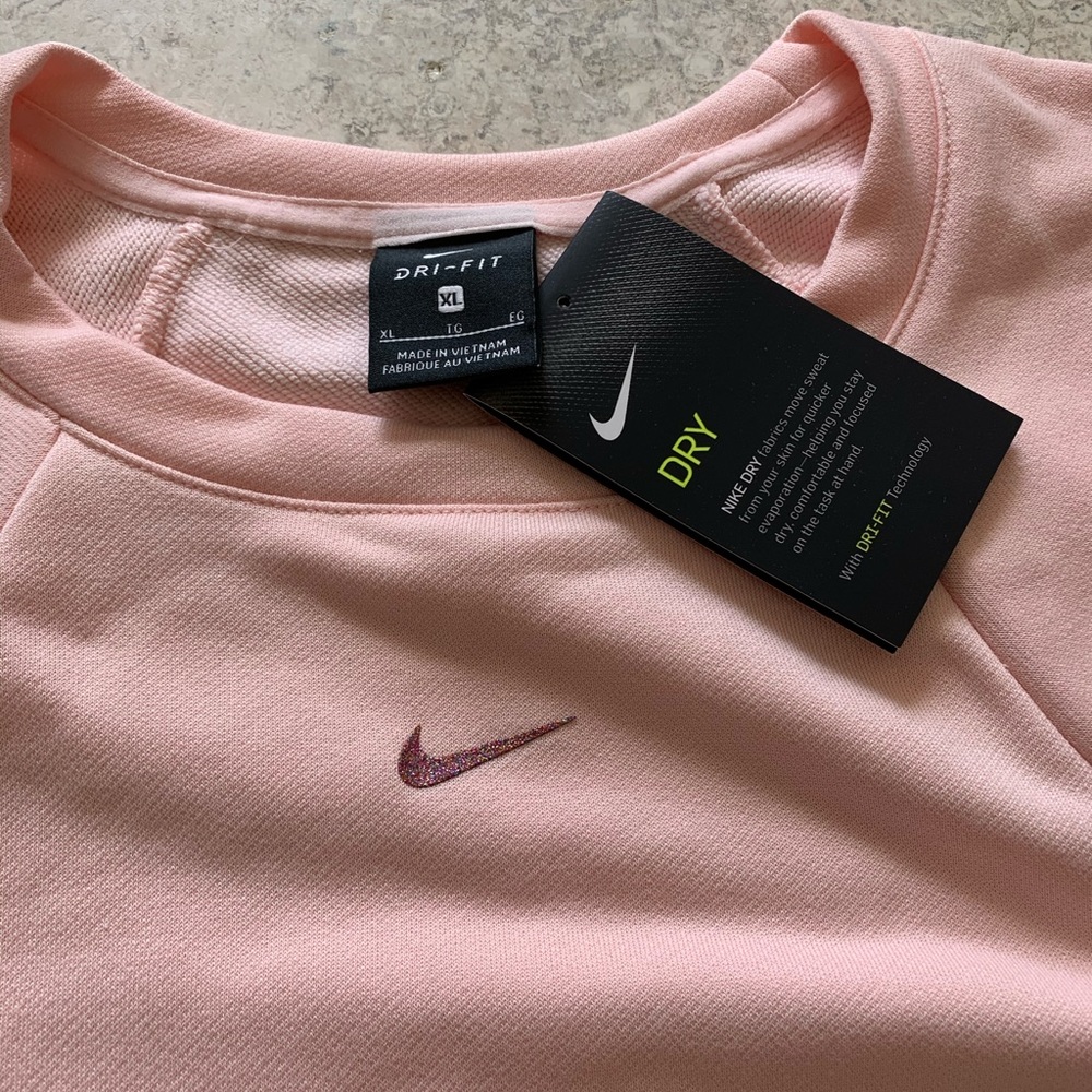 Nike Dri-fit womens pink loose crew neck pullover